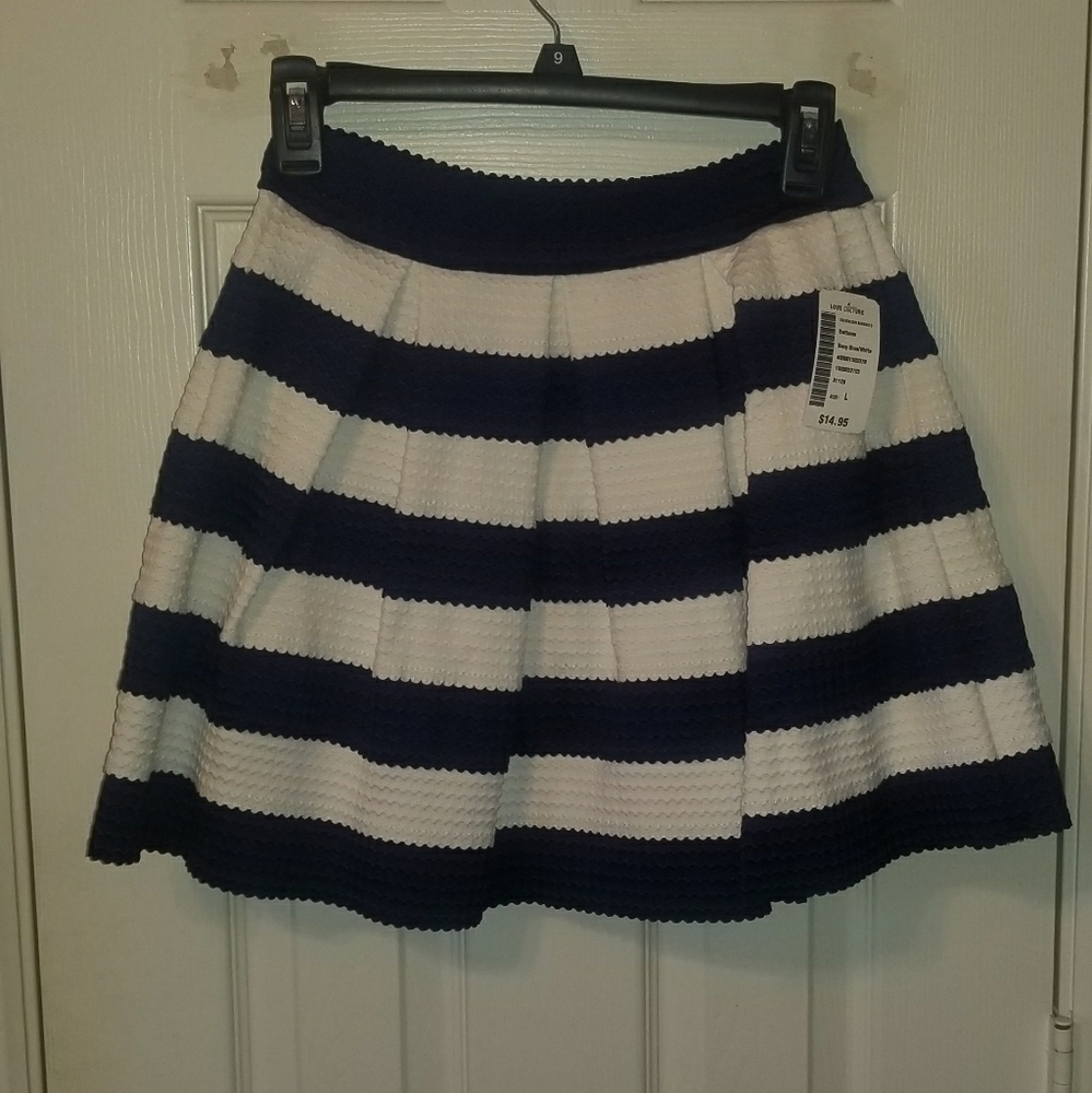 Juniors Never Worn Skirt